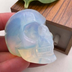 Crâne de guérison Reiki Tête de mort opale naturelle